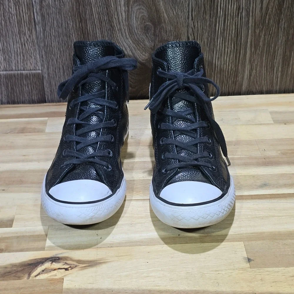 Converse Chuck Taylor All Star High Top Youth Size 2 Black Pebbled Leather Shoes